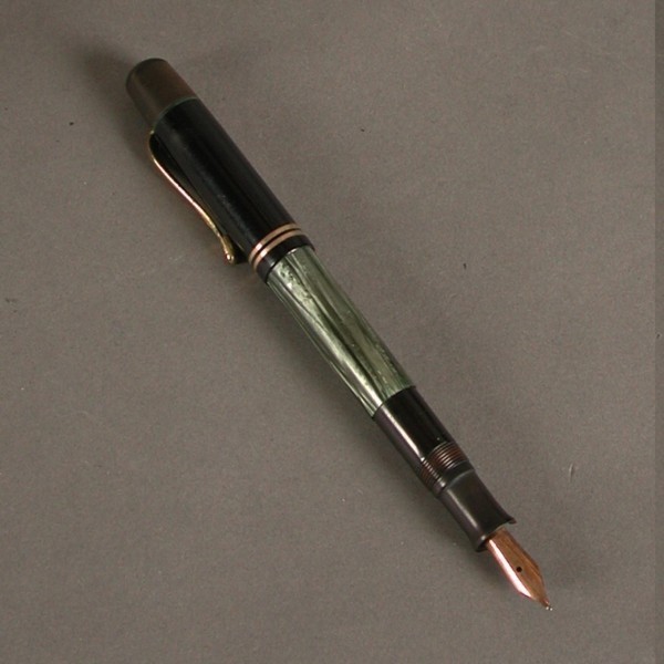 Fountain pen. Pelikan 100N....