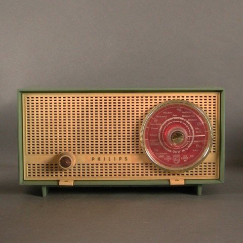 Radio. Philips Philettina. B1 092A. Alemania. 1959.