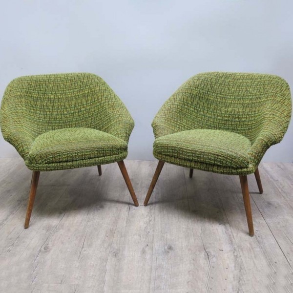 Zwei grüne Vintage Stühle....