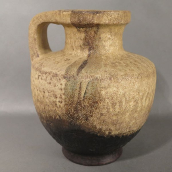 Ceramic handle vase of the...