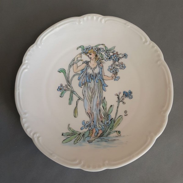 Art Nouveau porcelain plate...