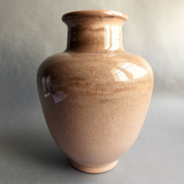 Ceramic vase from Majolika...